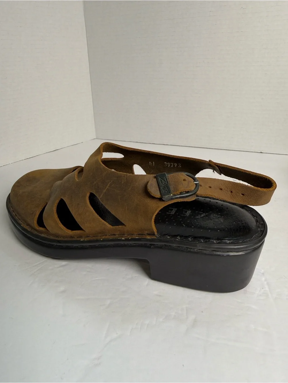 N/A comfortable men